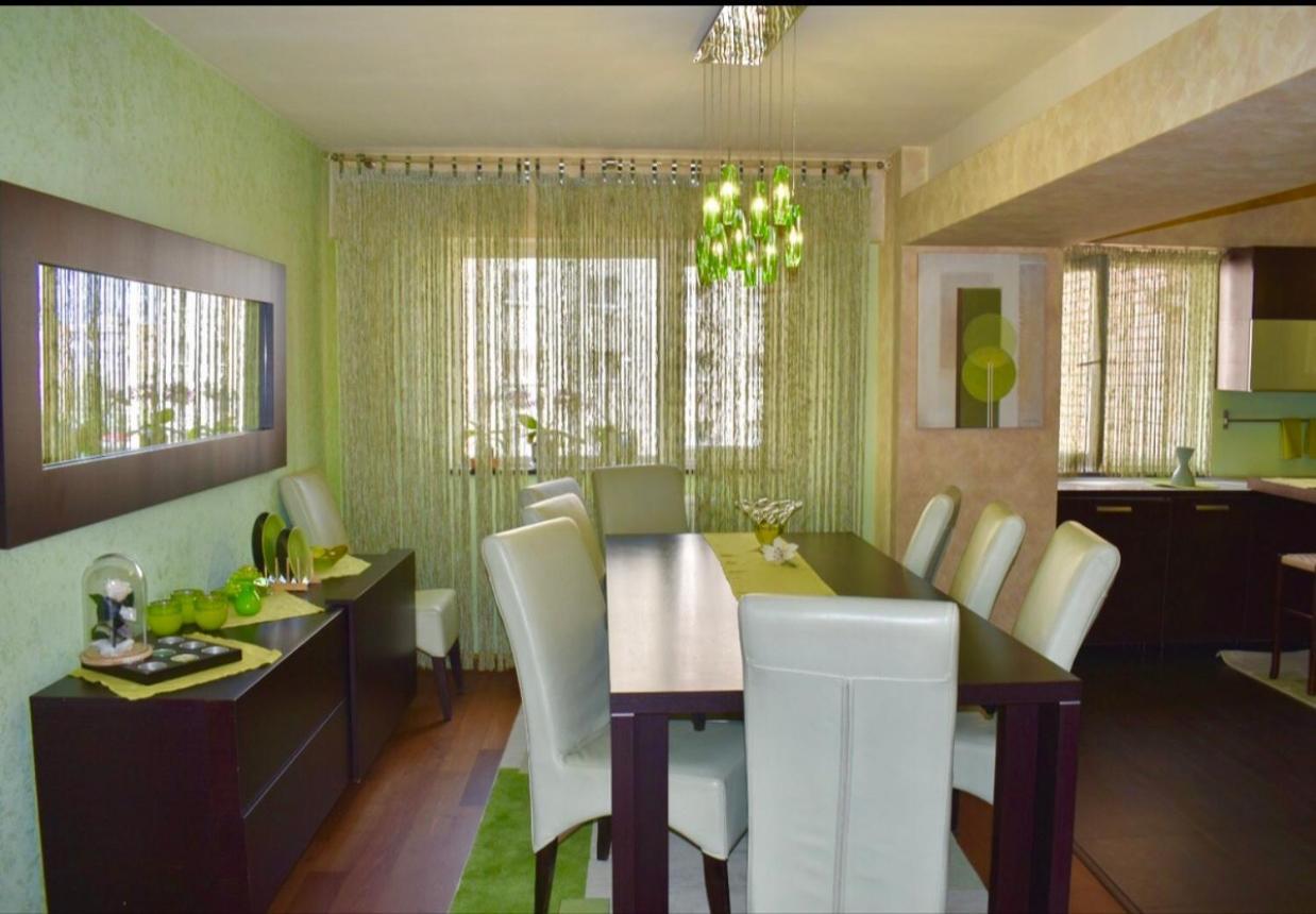 Central Apartment 4 Rooms براشوف المظهر الخارجي الصورة