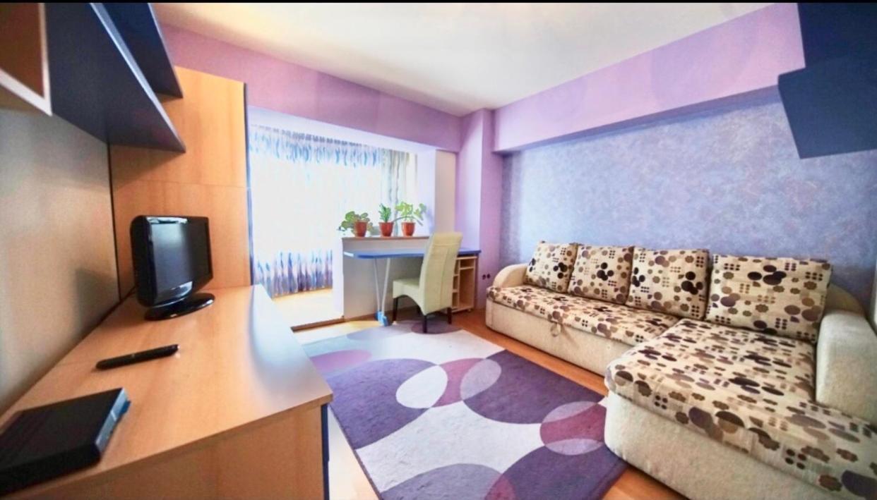 Central Apartment 4 Rooms براشوف المظهر الخارجي الصورة
