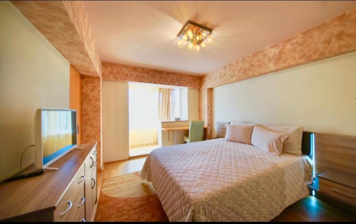 Central Apartment 4 Rooms براشوف المظهر الخارجي الصورة